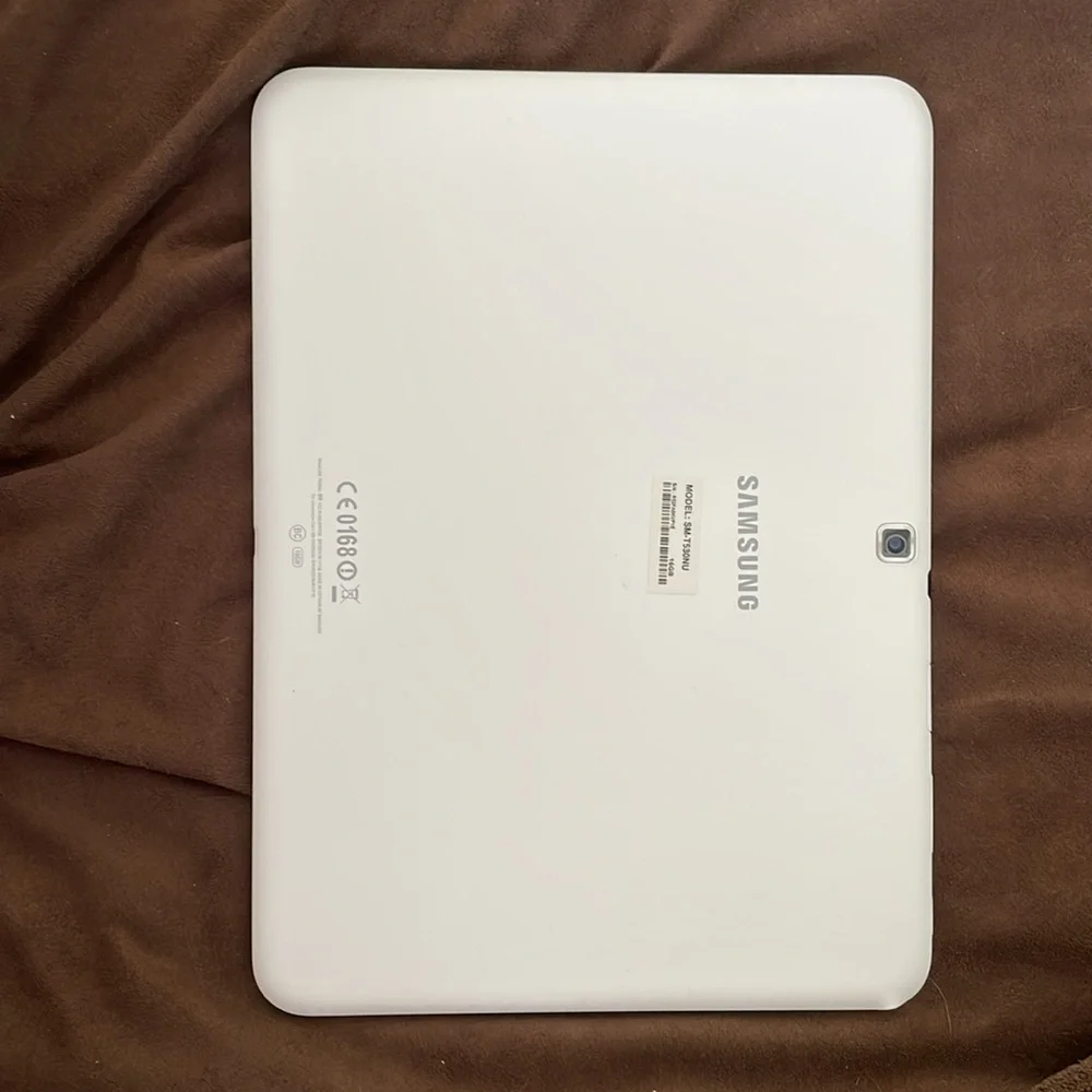 galaxy tab sm-t530nu tablet 16 gig Never used. With case